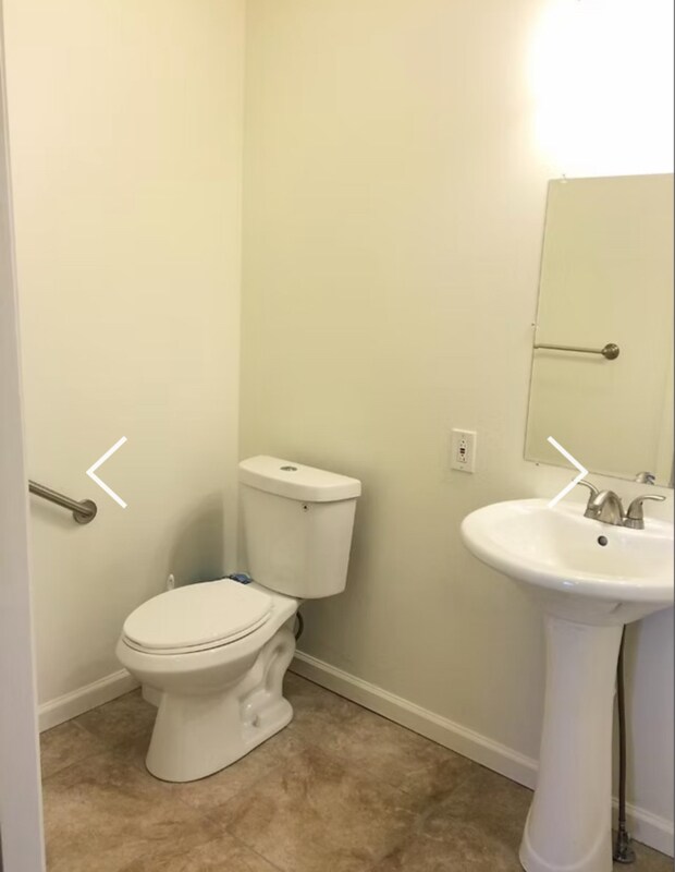 Foto del edificio - 102 N Gilfillan St