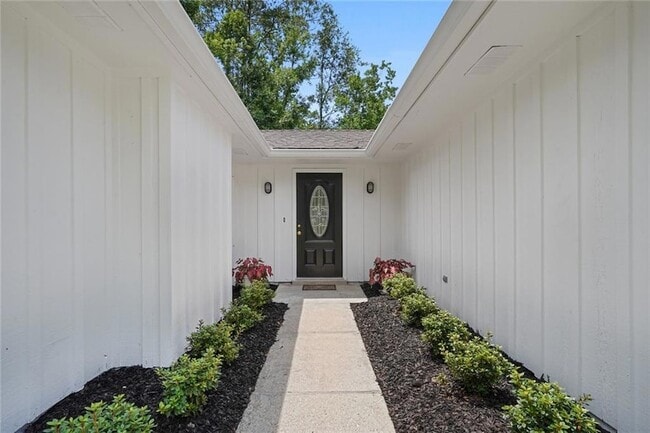 Building Photo - 401 Inspiration Ln