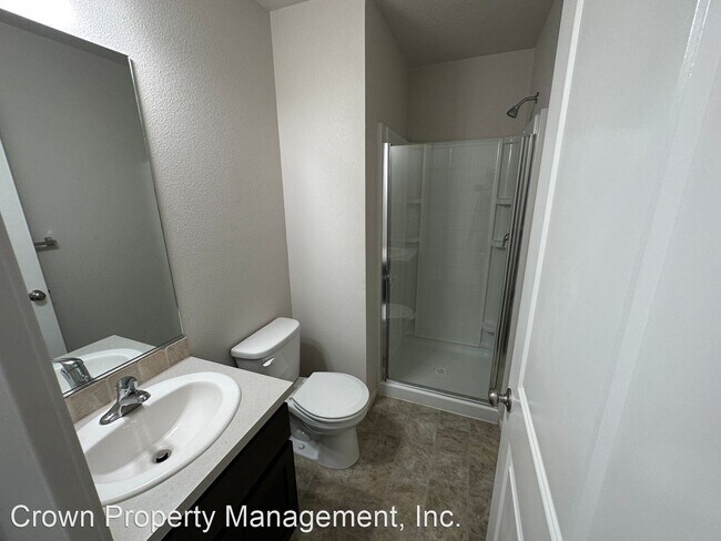 Foto del edificio - 3 br, 3 bath House - 4987 Armstrong Ave NE