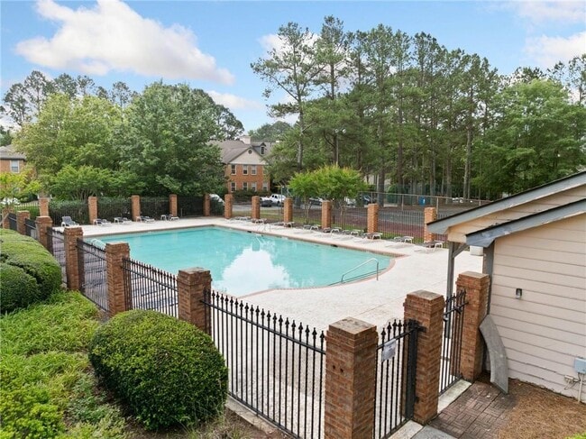 Building Photo - 707 Beaufort Cir