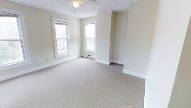 Foto del edificio - 79 E 7th Ave