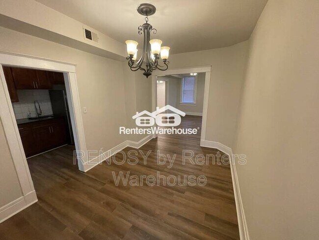 Foto del edificio - 2855 W Cold Spring Ln