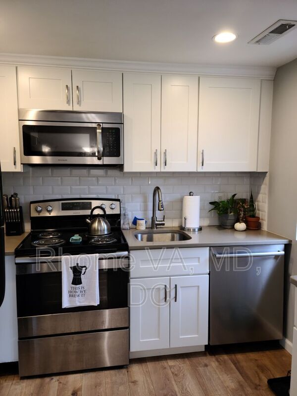 Photo - 1720 Queens Ln Apartment