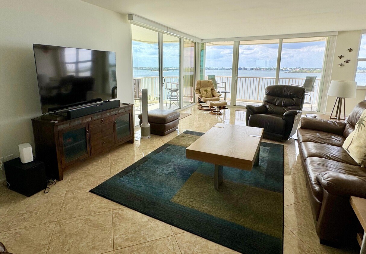 Primary Photo - 5480 N Ocean Dr
