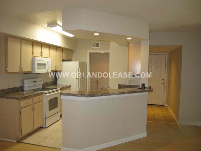 Foto del edificio - Beautiful 3bd/2ba Condo In Waterford Lakes