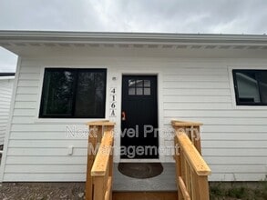 Building Photo - 414 Maple Dr