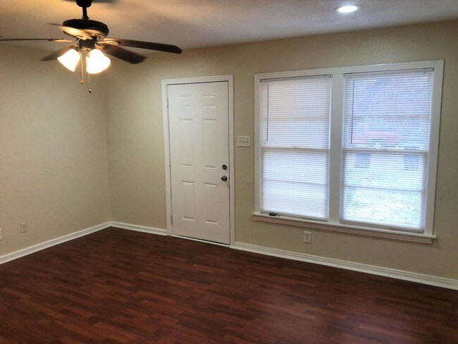 Building Photo - 7337 Aberdeen Dr. Fort Worth, TX