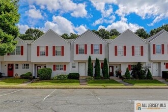 Building Photo - 715 Darlington Dr