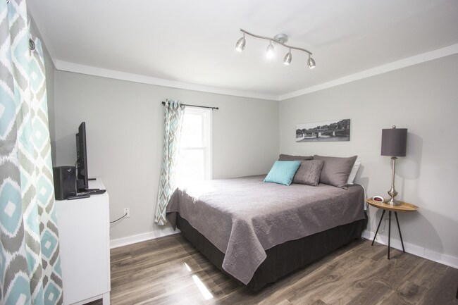 Bedroom - 900 S Phillips Ave