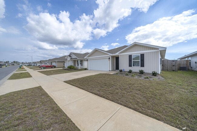 Building Photo - 5028 Rivergrass Dr