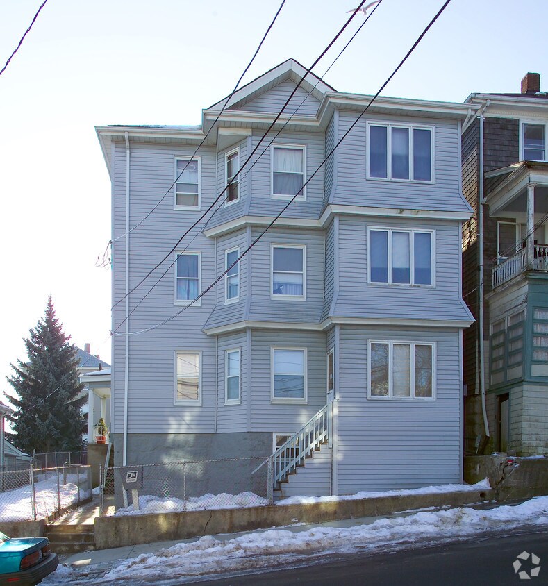Building Photo - 212-218 Lowell St