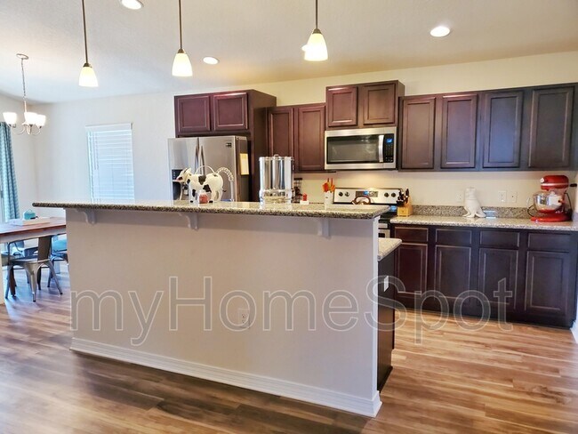 Foto del edificio - 4348 Thistle Pine Ct