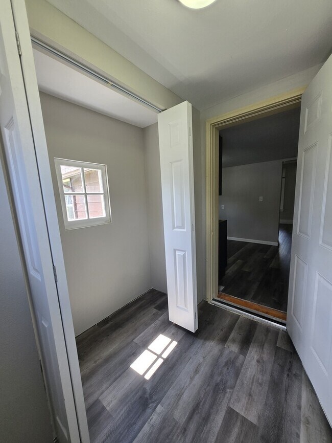 Foto del edificio - 317 6th Ave N