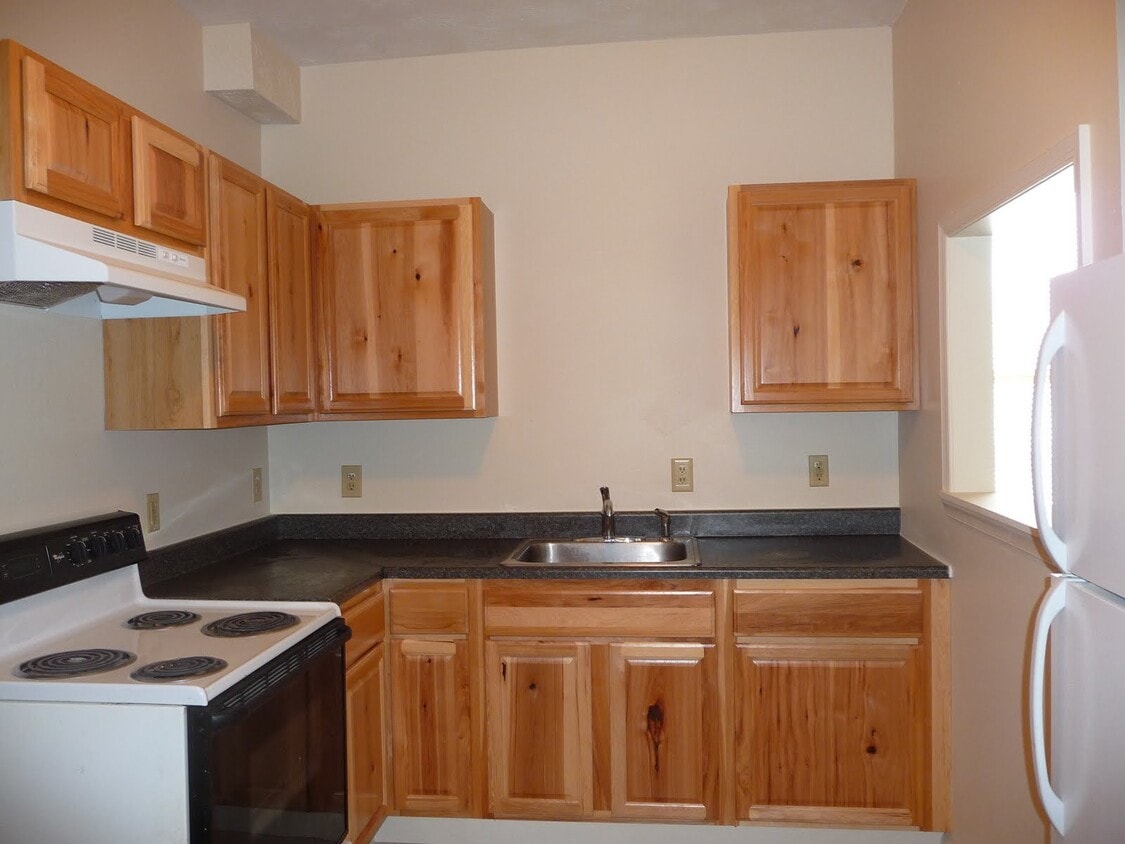 beautiful natural wood cabinets - 308 1st St