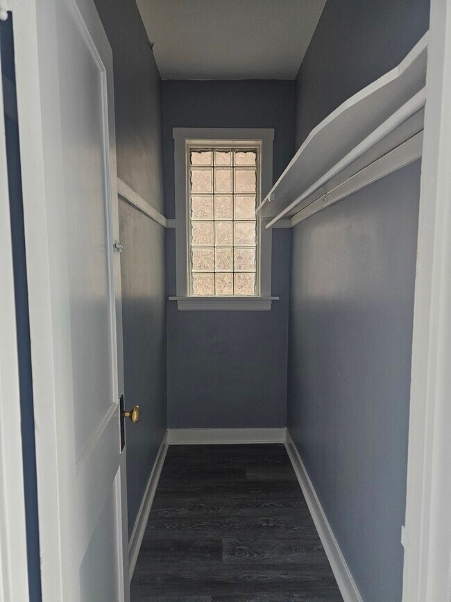 Foto del edificio - 2441 W 46th Pl