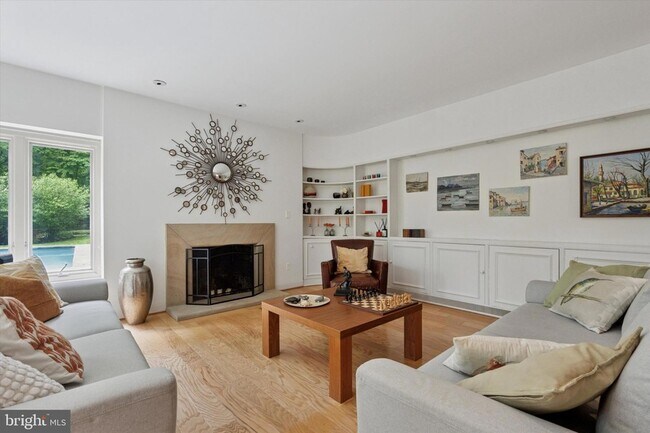 Foto del edificio - 241 Cheswold Ln