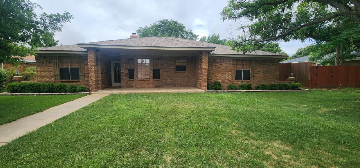 Primary Photo - 7805 Farrell Dr