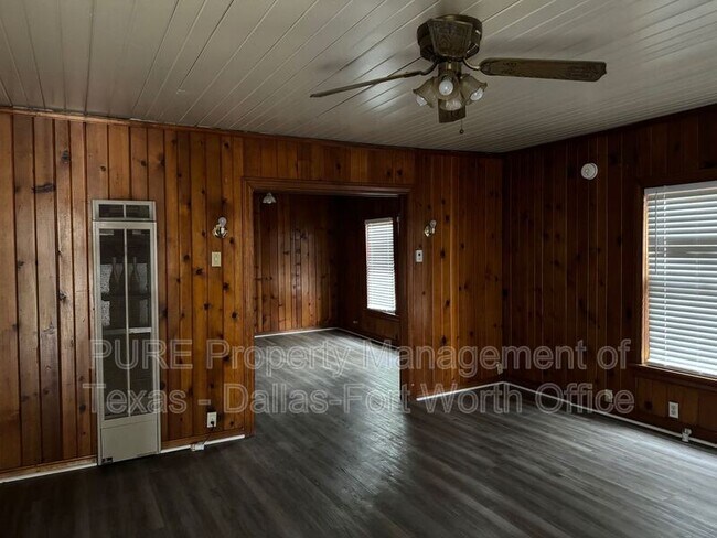 Foto del edificio - 608 Prairie St
