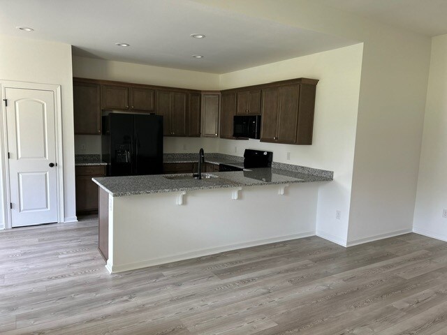 Foto del edificio - 41372 Rosewood Ln
