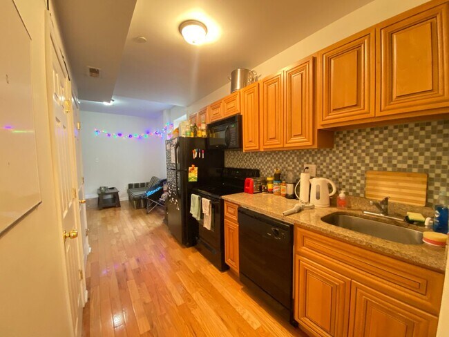 Foto del edificio - 1433 W Norris St, Philadelphia, PA 19121