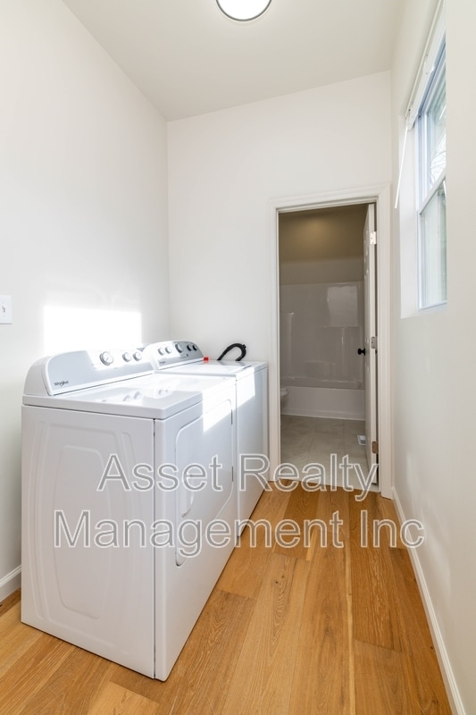 Building Photo - 1422 Beaumont Ave