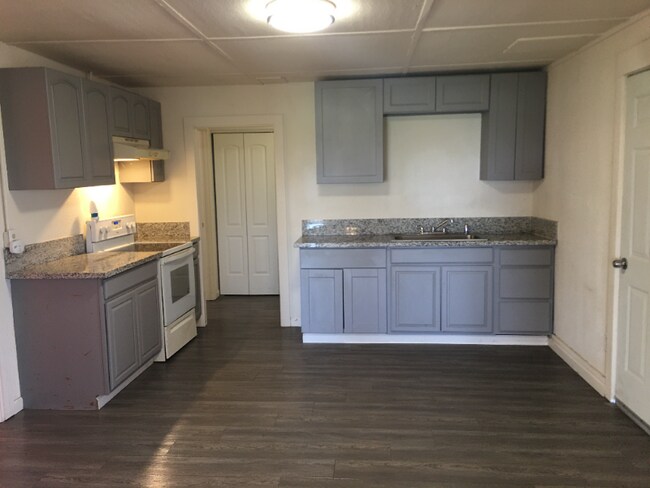 Foto del edificio - 13030 Kansas Ave