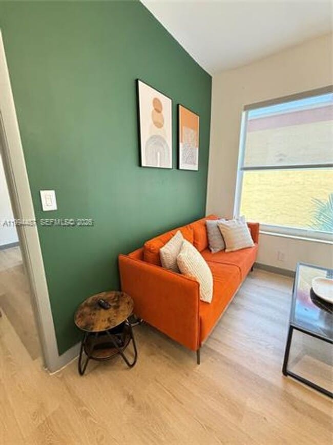 Photo - 1320 Drexel Ave cu-302 Apartment