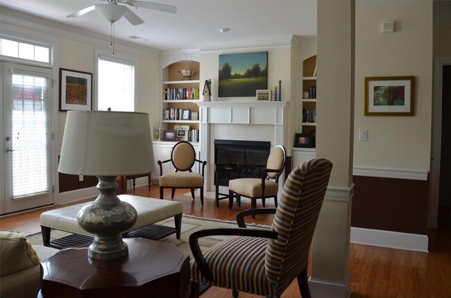 Foto del edificio - 1283 W Spring St SE