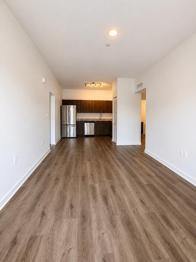 Foto del edificio - 4270 Lakewood Rd