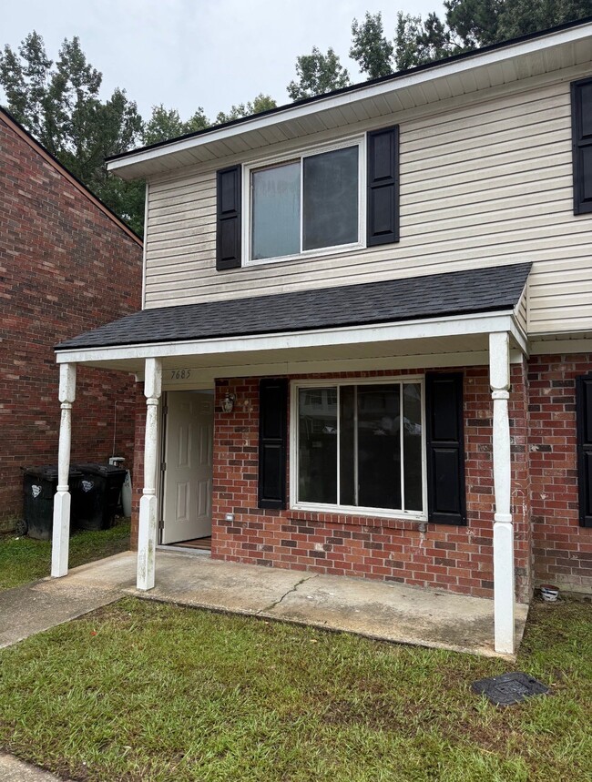 Building Photo - 7685 Hunters Ridge Ln