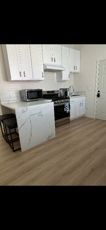 Foto principal - 527 Eureka Dr