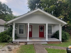 Building Photo - 6 Maplecroft St
