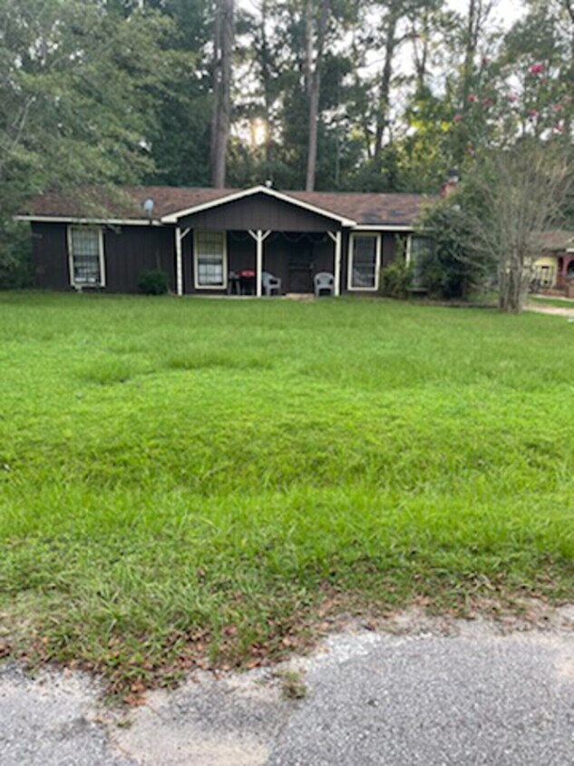 Building Photo - 1830 Wolfridge Rd