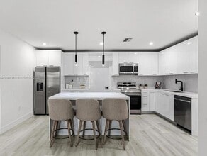 Building Photo - 8501 NW 31st Ave