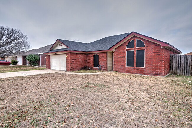 Building Photo - 4505 Alleeta Dr