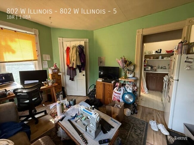 Building Photo - 802 W Illinois St