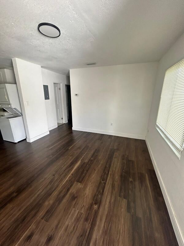 Foto del edificio - 2111 Mara Ct