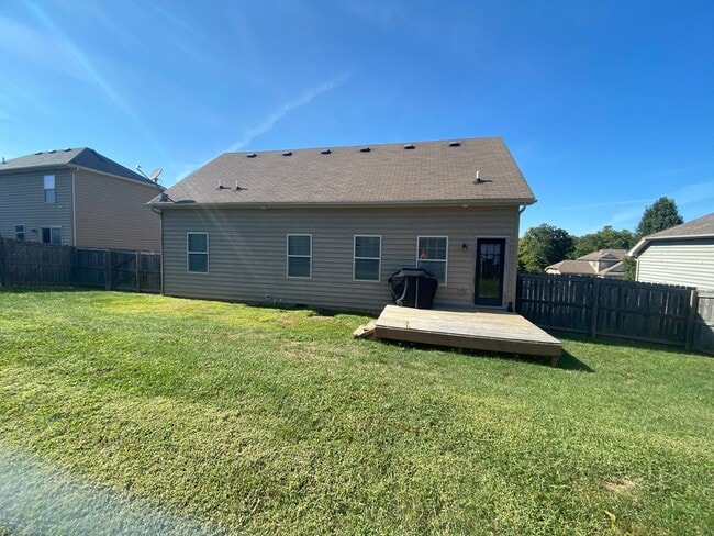 Photo - 420 Berger Farm Dr House