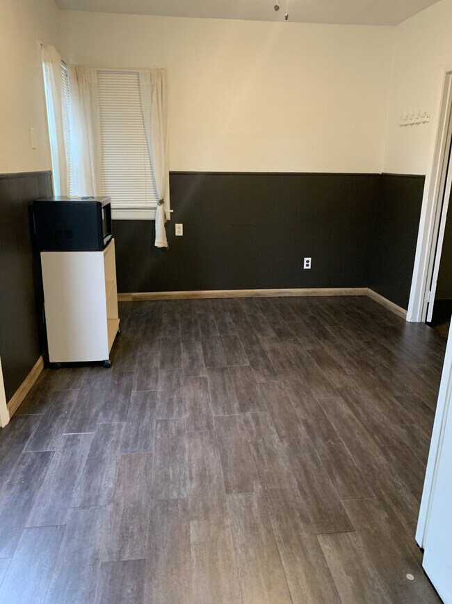 Foto del edificio - 1408 N Jefferson St