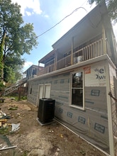 Building Photo - 127 N Summit St