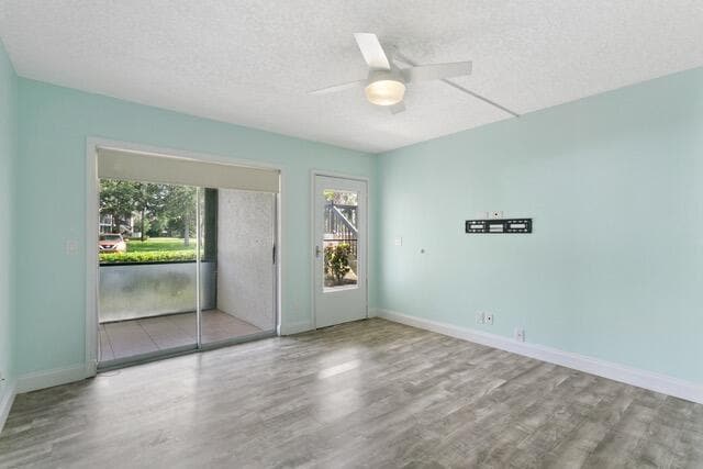 Foto del edificio - 6479 Chasewood Dr