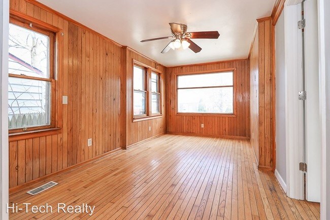 Building Photo - 3 br, 1 bath House - 12309 Carrington Ave
