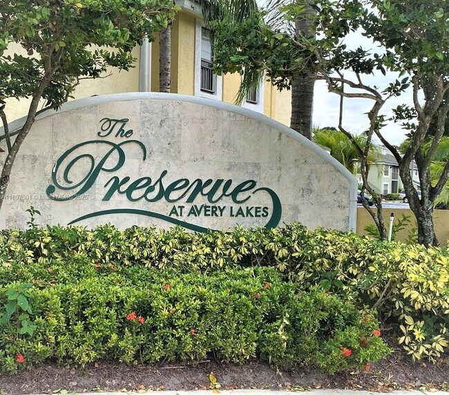 Foto del edificio - 3992 NW 87th Ave