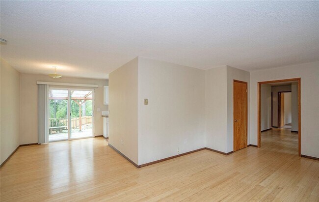 Foto del edificio - Spacious Rambler Retreat Nestled on an Acr...