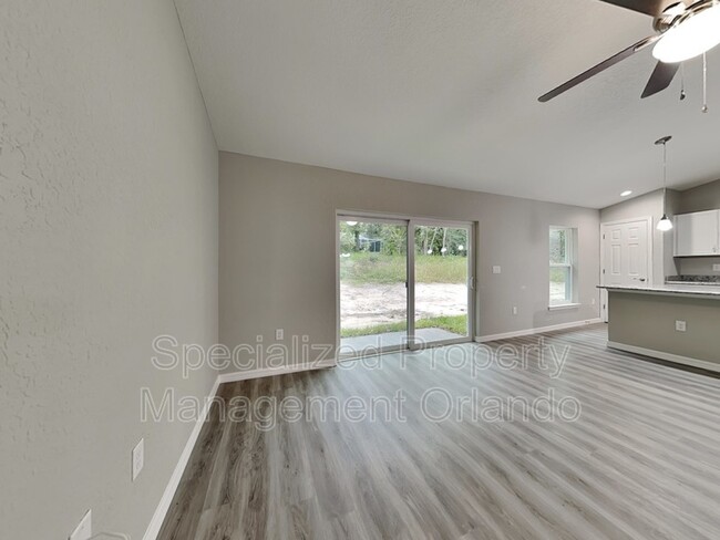 Building Photo - 10014 SW 192nd Cir