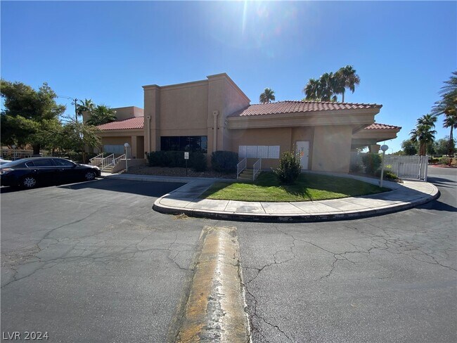 Building Photo - 5174 S Jones Blvd