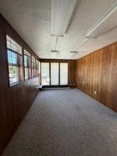 Building Photo - 127 N 8th St