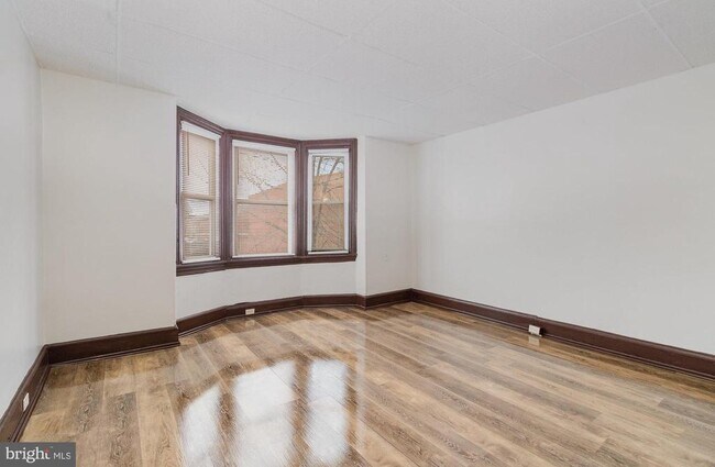 Foto del edificio - 1353 Howard St