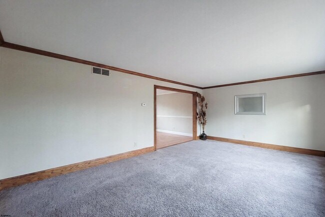 Foto del edificio - 1 Broadmoor Dr