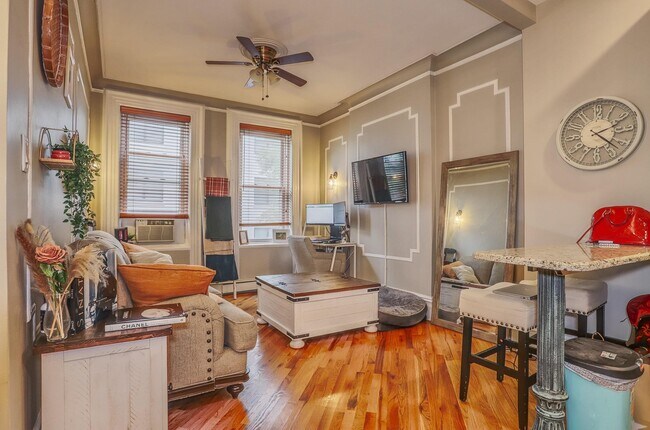 Foto del edificio - 712 Willow Ave